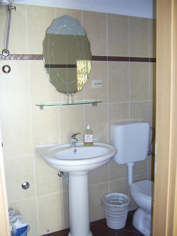 Apartments Villa More Makarska Phòng bức ảnh